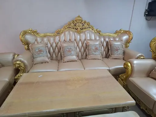 [100000077] 1+2+4 luxurious leather sofa +Table